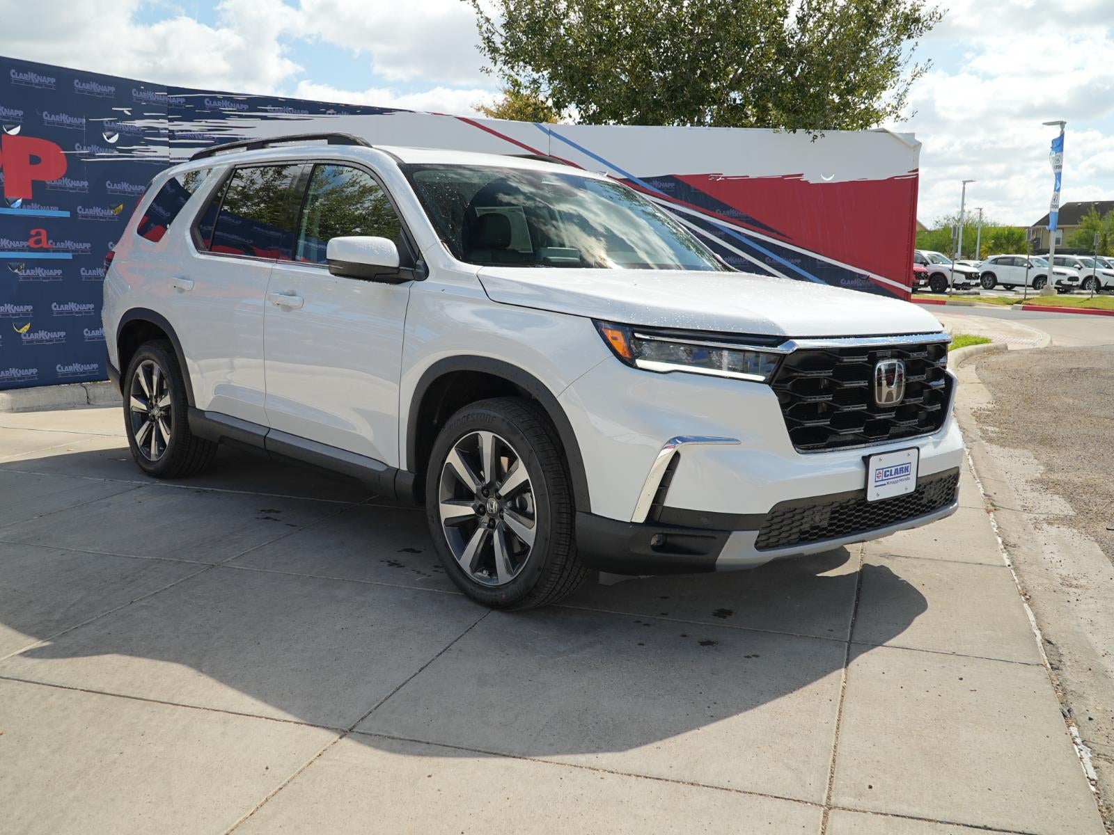2025 Honda Pilot Touring