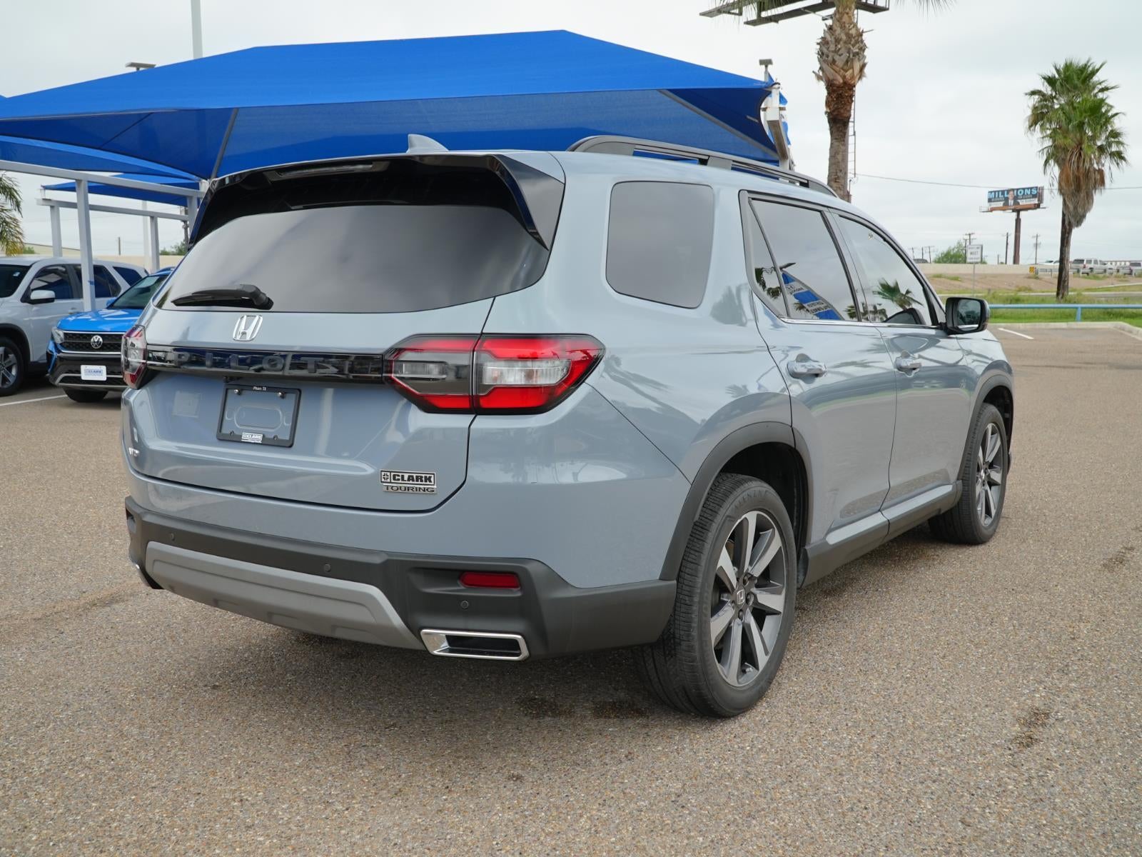 2024 Honda Pilot Touring