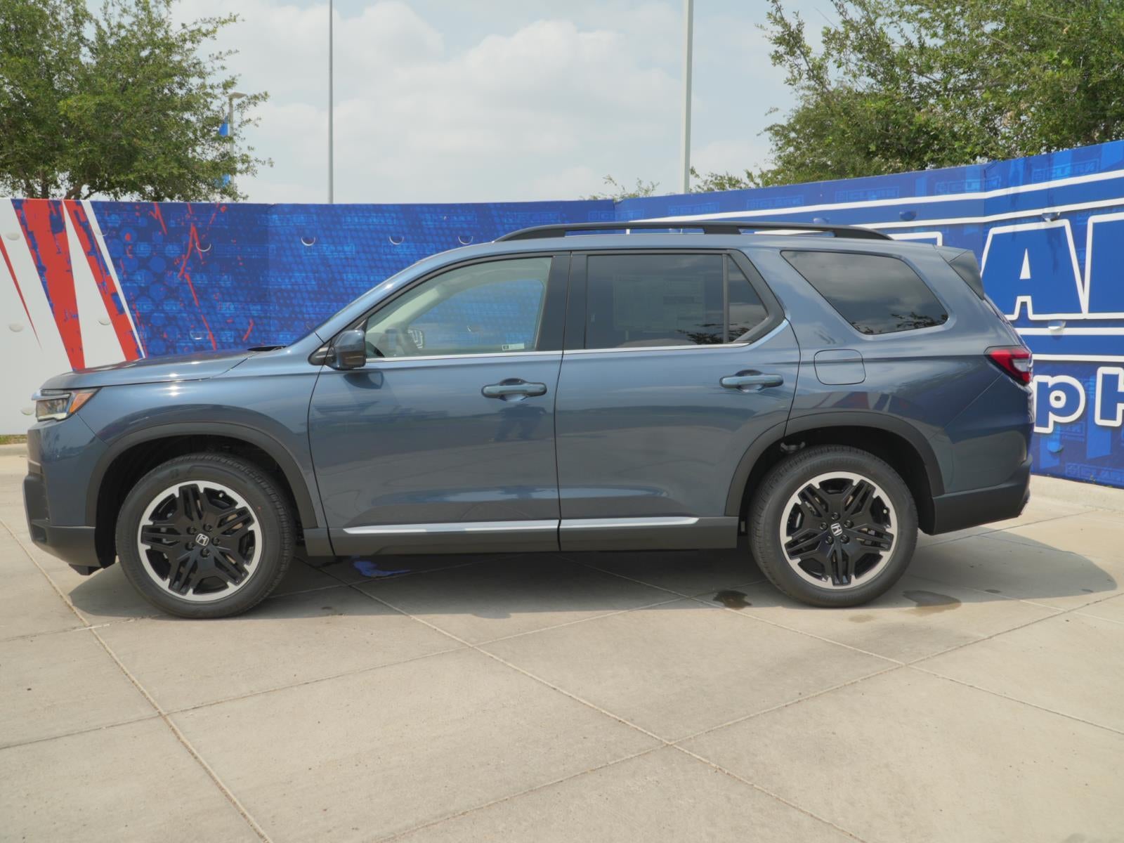 2026 Honda Pilot Touring Blackout