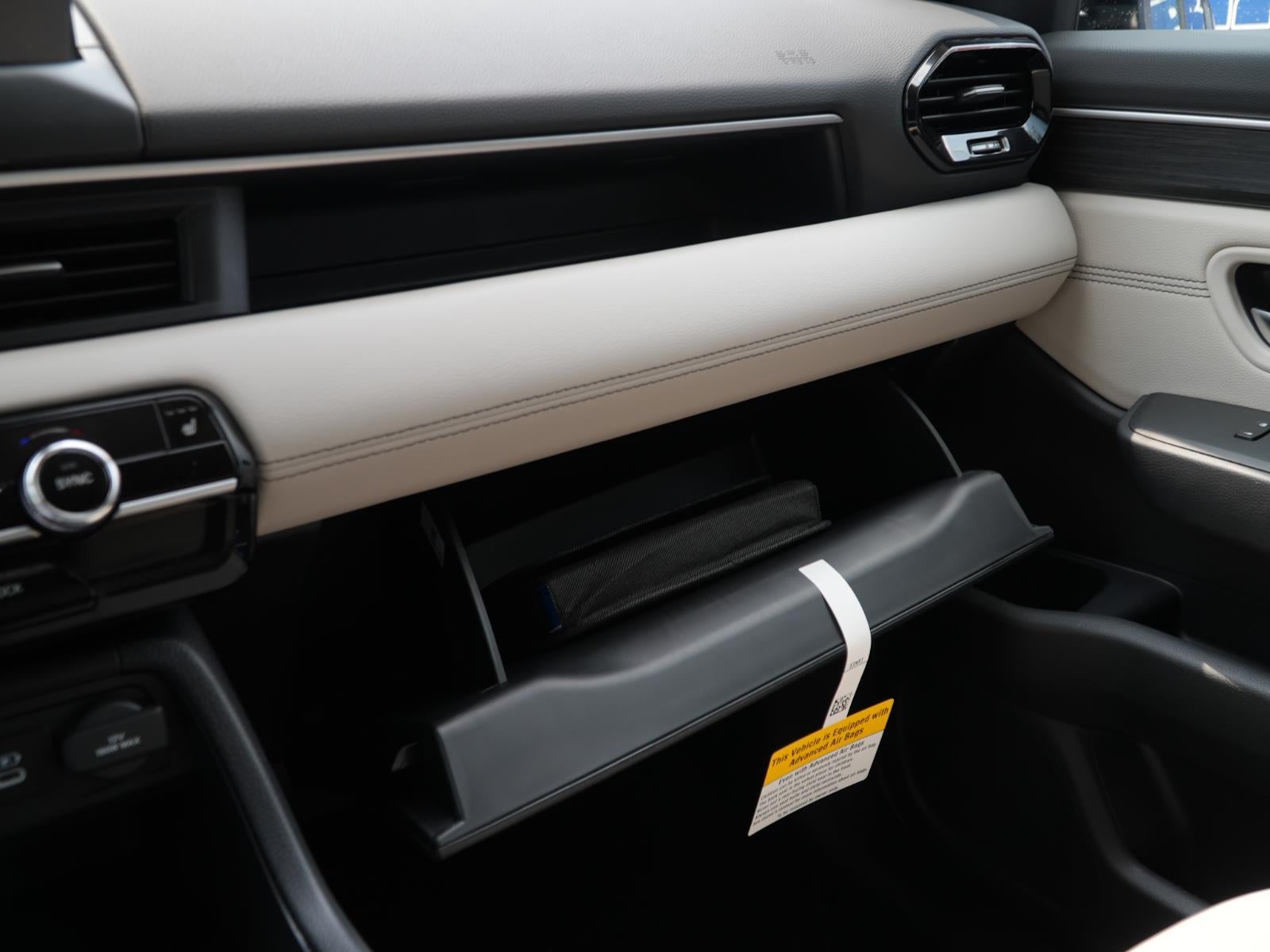 2026 Honda Pilot Touring Blackout