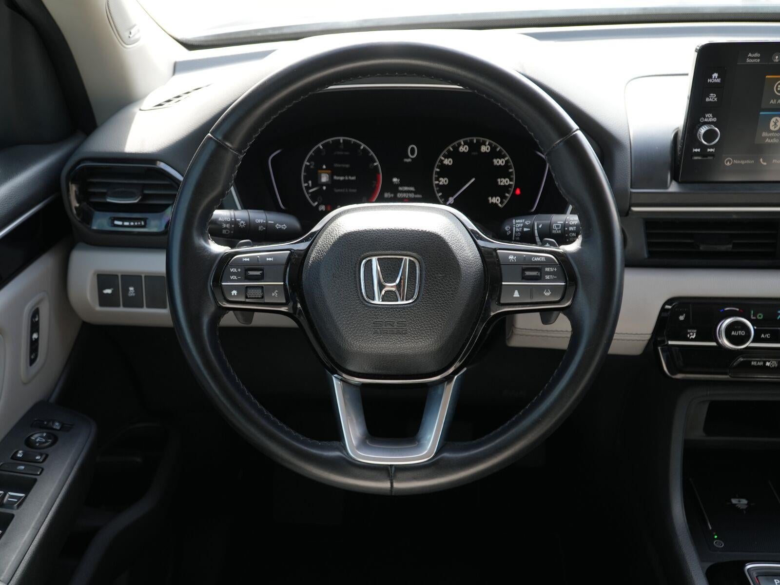 2023 Honda Pilot Touring - Photo 23