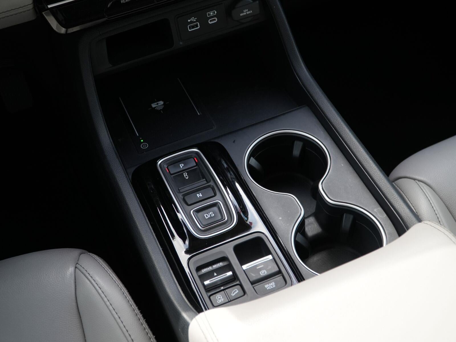 2023 Honda Pilot Touring - Photo 28