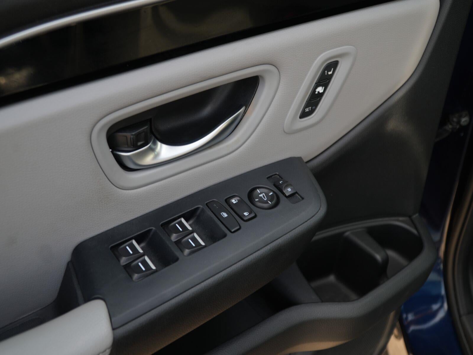 2023 Honda Pilot Touring - Photo 5