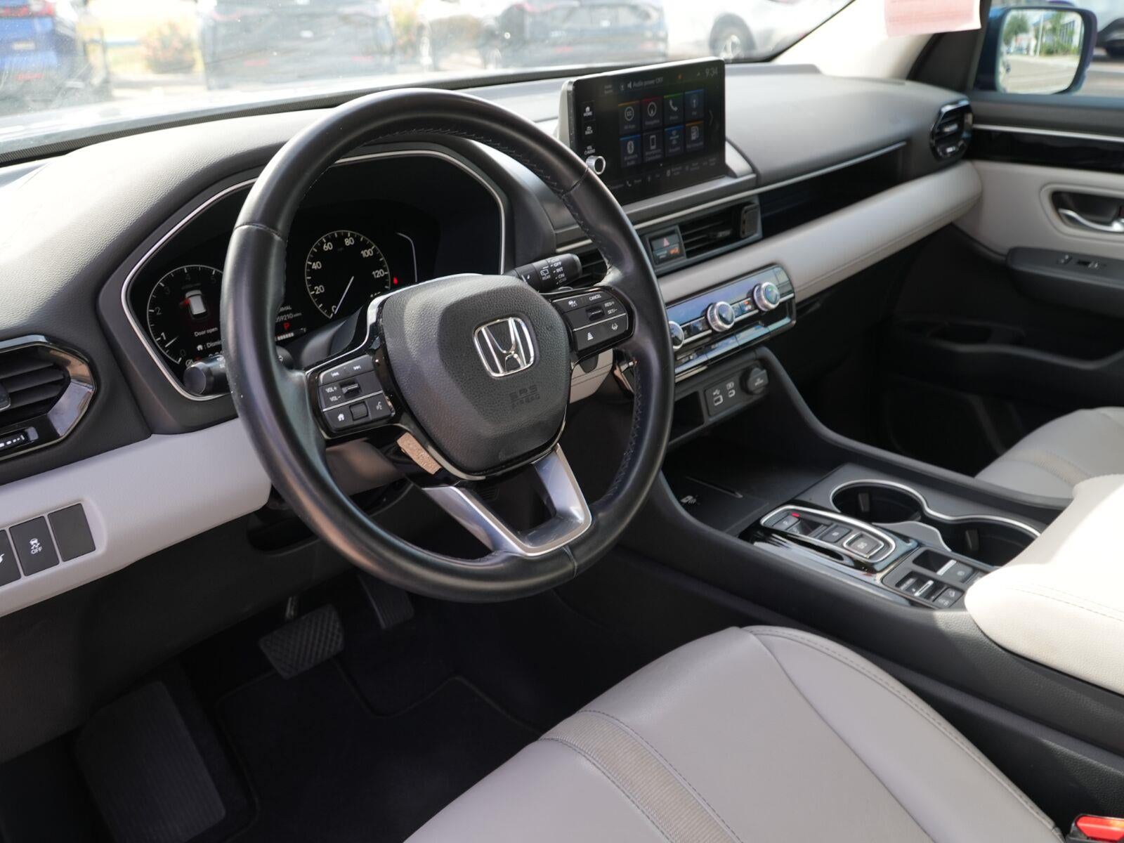 2023 Honda Pilot Touring - Photo 6