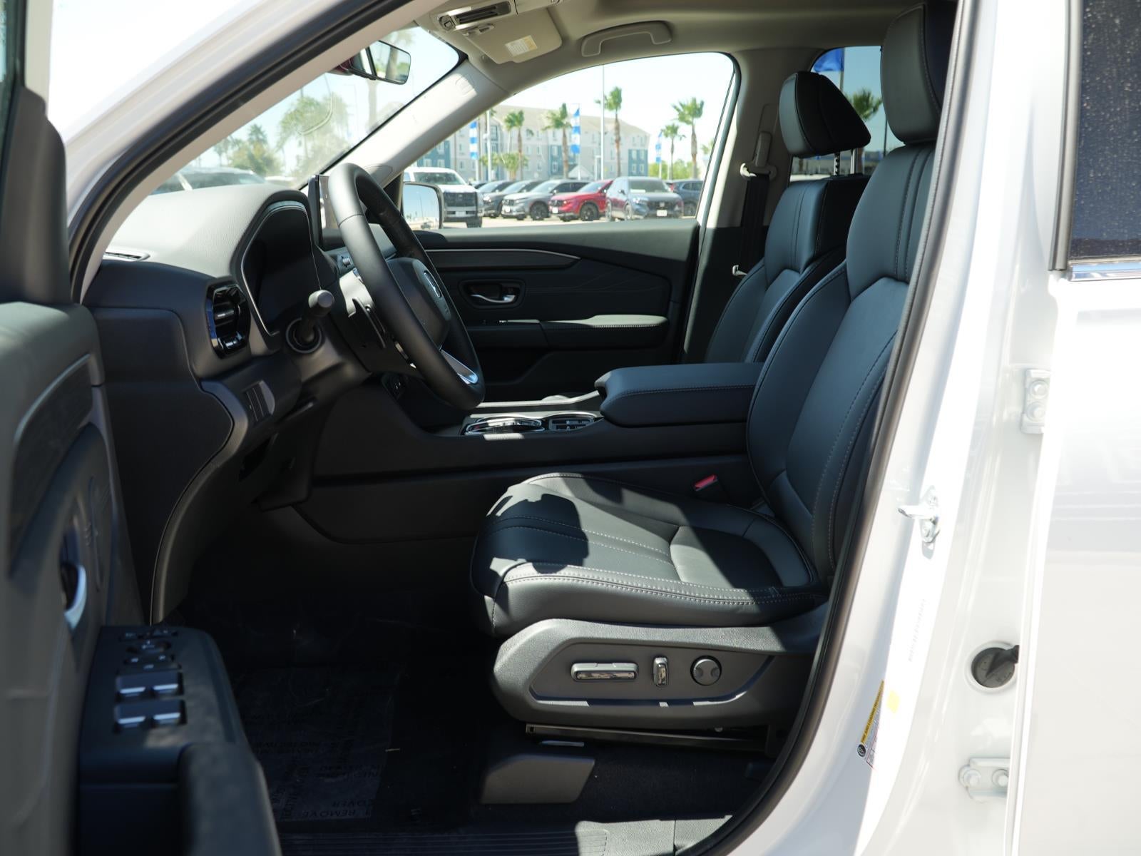 2026 Honda Pilot Touring Blackout