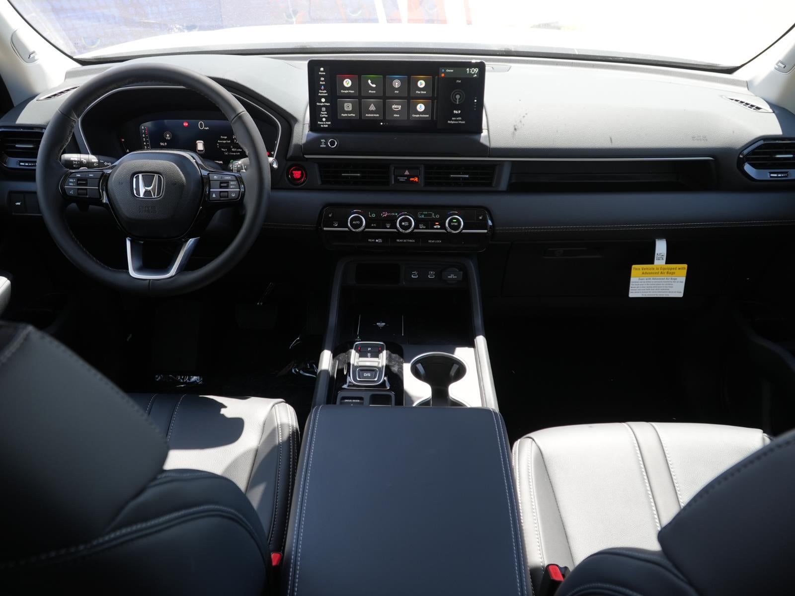 2026 Honda Pilot Touring Blackout