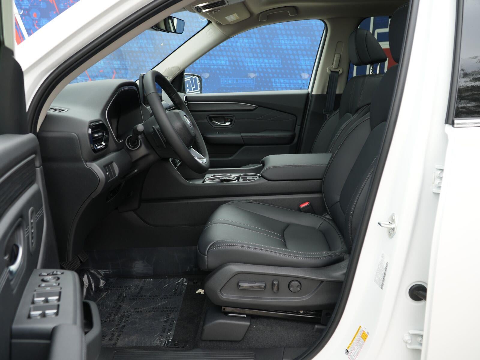 2026 Honda Pilot Touring Blackout