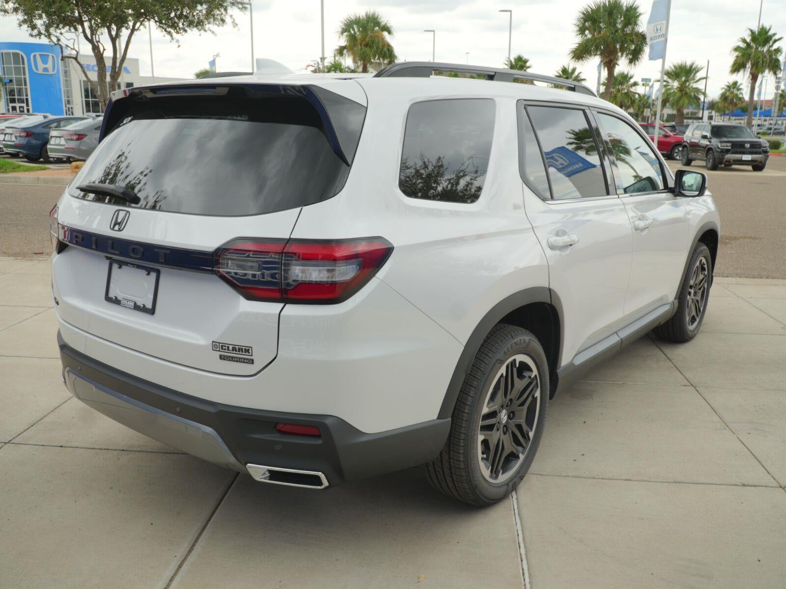 2026 Honda Pilot Touring Blackout