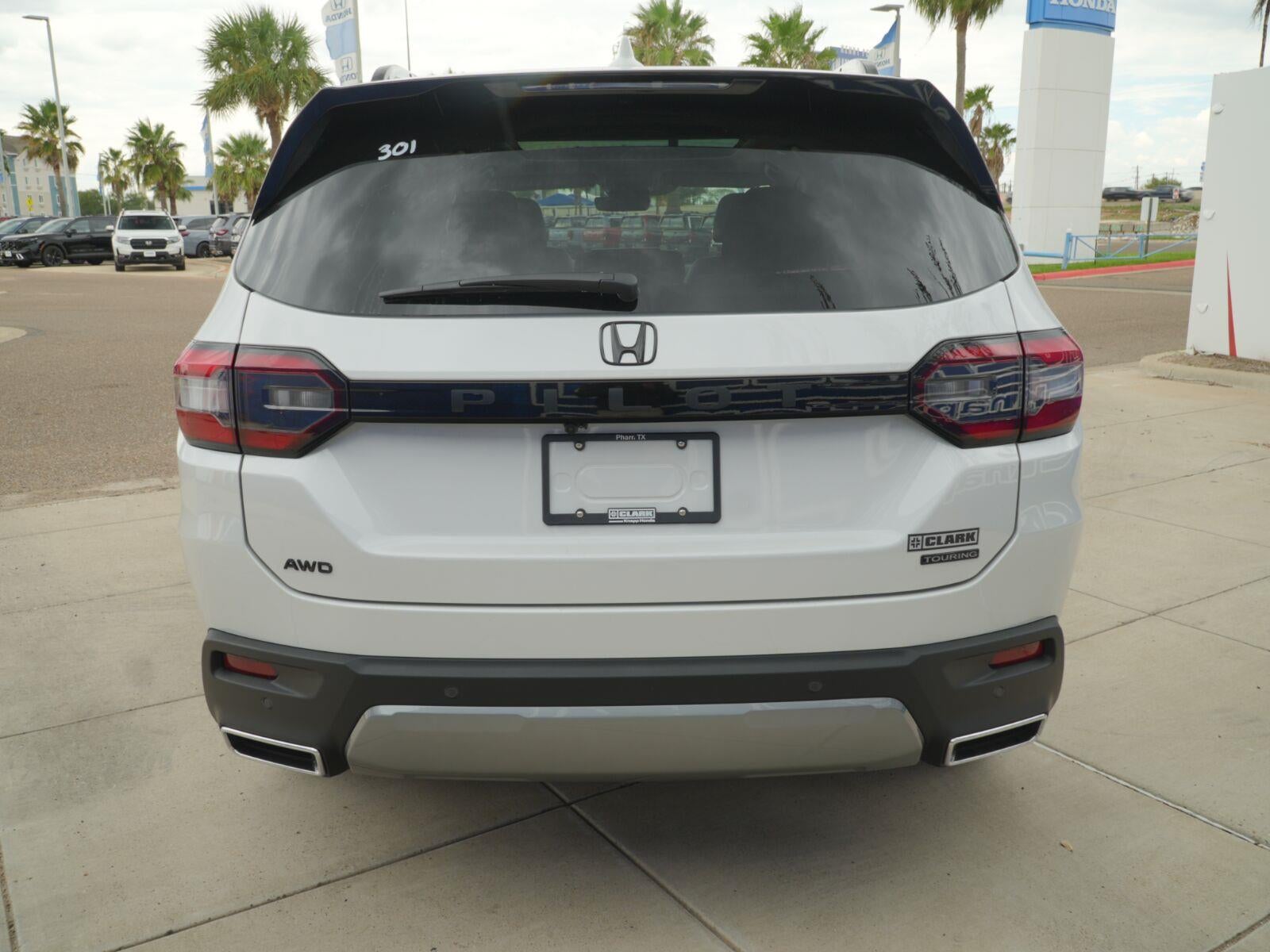 2026 Honda Pilot Touring Blackout