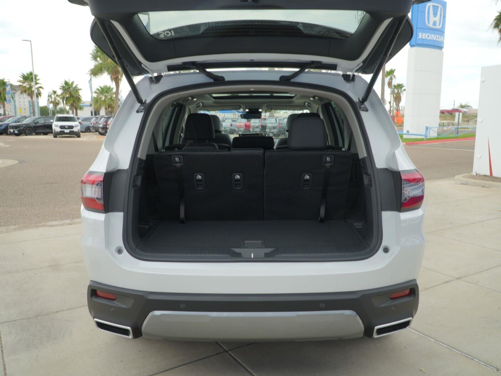2026 Honda Pilot Touring Blackout