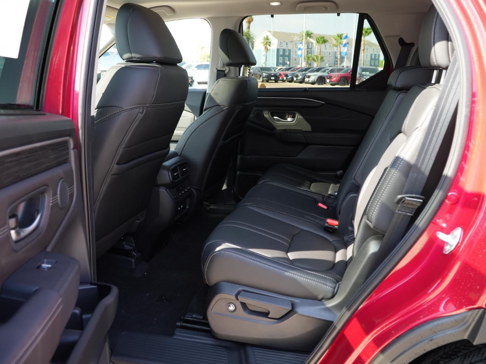 2026 Honda PILOT Touring Blackout