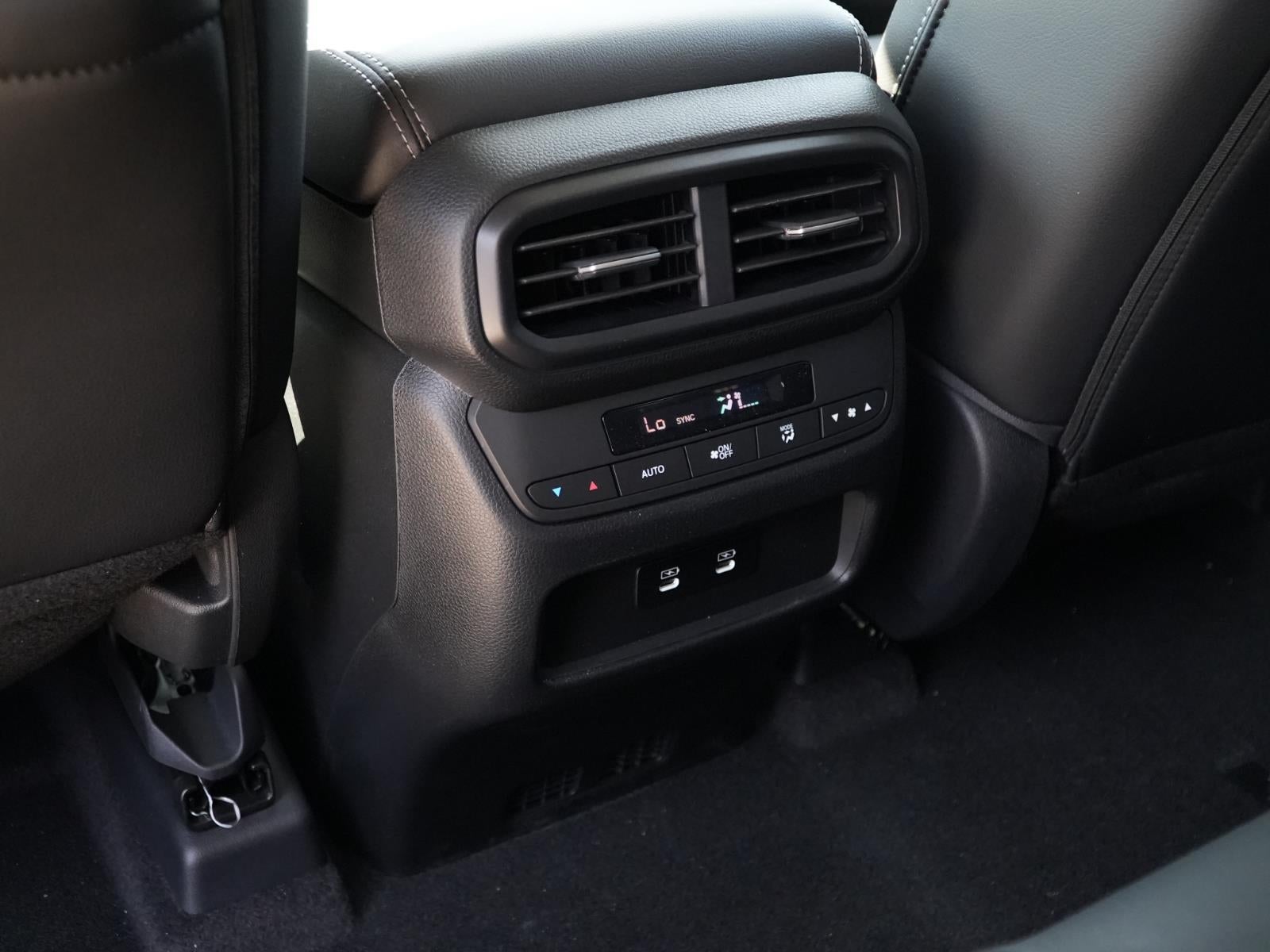 2026 Honda PILOT Touring Blackout