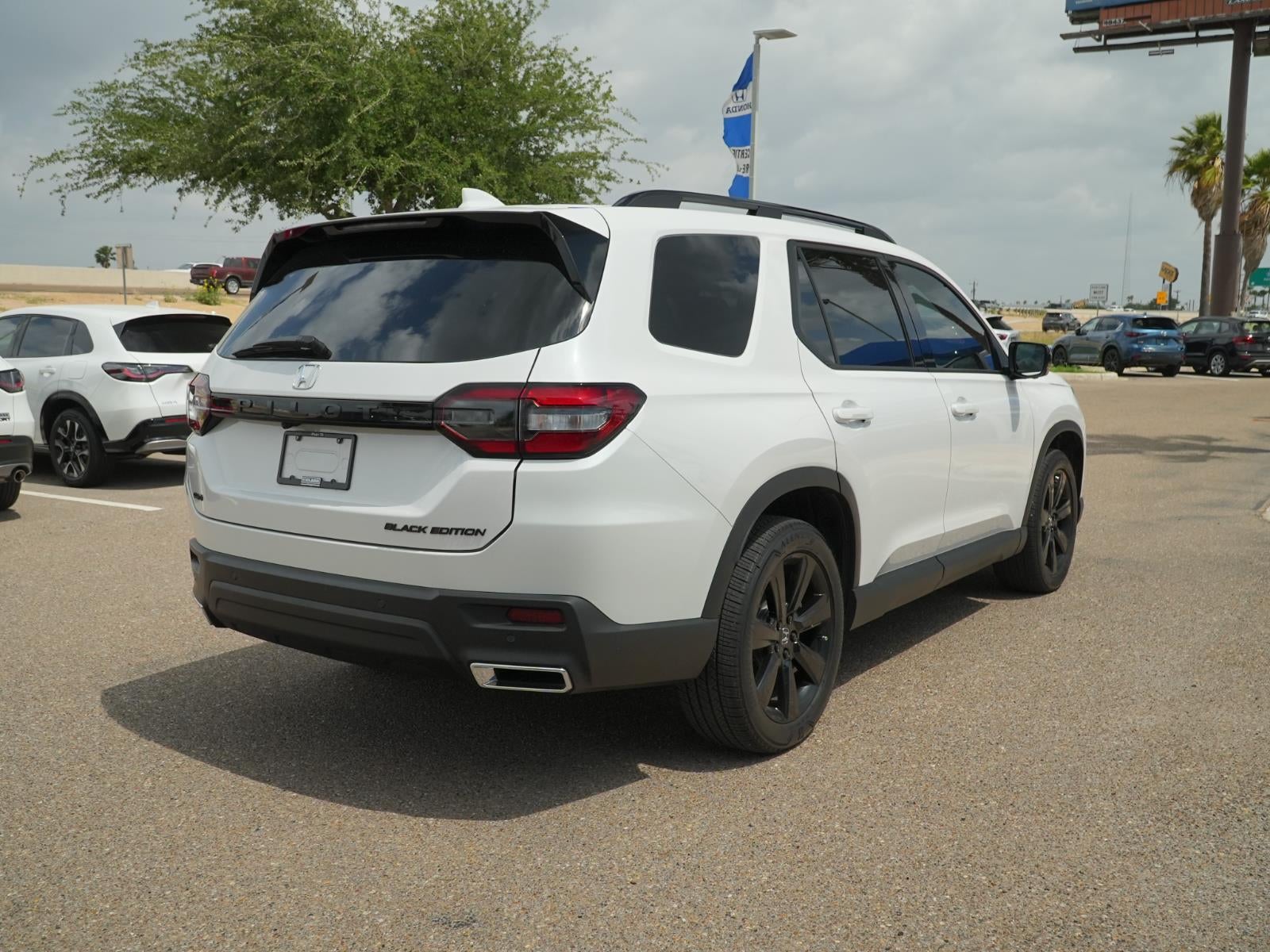 2025 Honda Pilot Black Edition