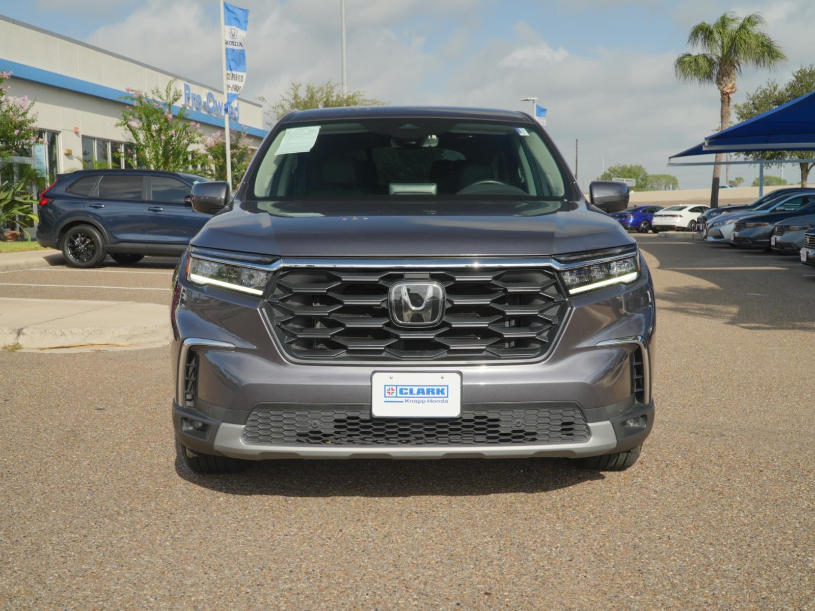 2024 Honda Pilot EX-L w/Rear Captain's Chairs