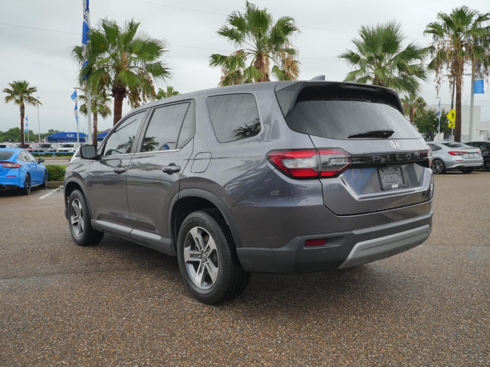 2024 Honda Pilot EX-L - Photo 7