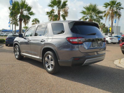 2024 Honda Pilot EX-L w/Rear Captain's Chairs