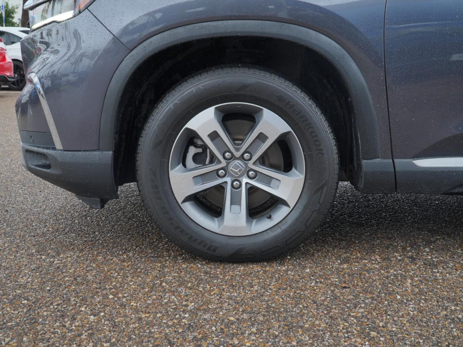 2024 Honda Pilot EX-L w/Rear Captain's Chairs