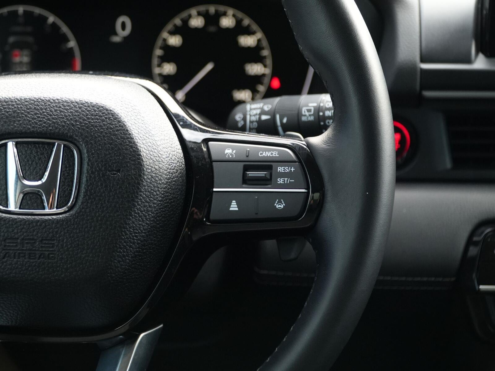 2023 Honda Pilot EX-L w/Rear Captain's Chairs