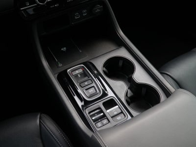 2023 Honda Pilot EX-L w/Rear Captain's Chairs