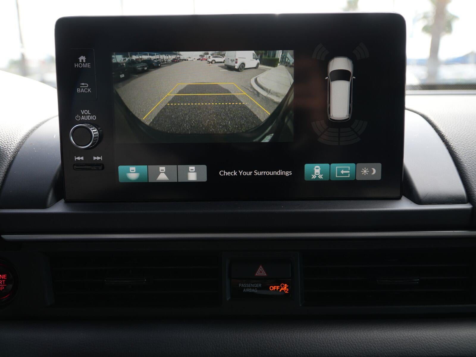 2023 Honda Pilot EX-L w/Rear Captain's Chairs