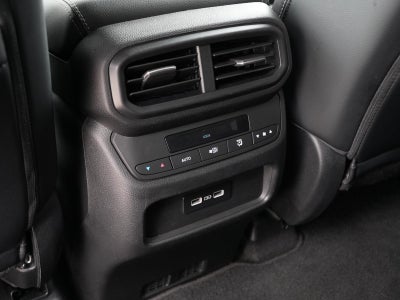 2023 Honda Pilot EX-L w/Rear Captain's Chairs