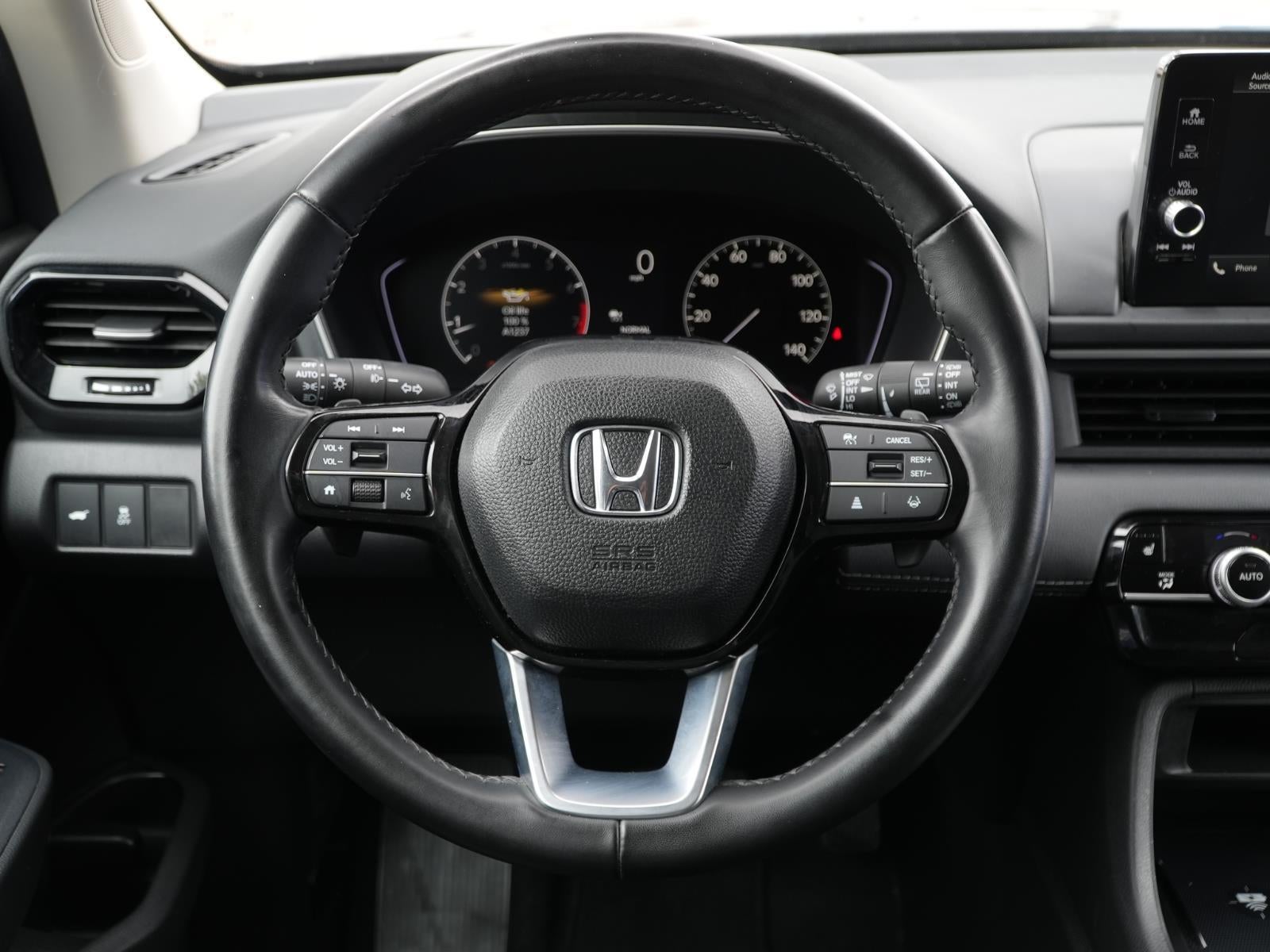 2023 Honda Pilot EX-L w/Rear Captain's Chairs