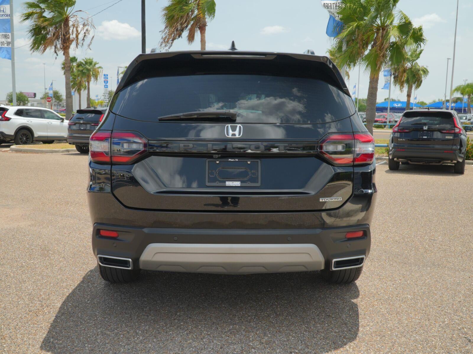 2025 Honda Pilot Touring - Photo 11