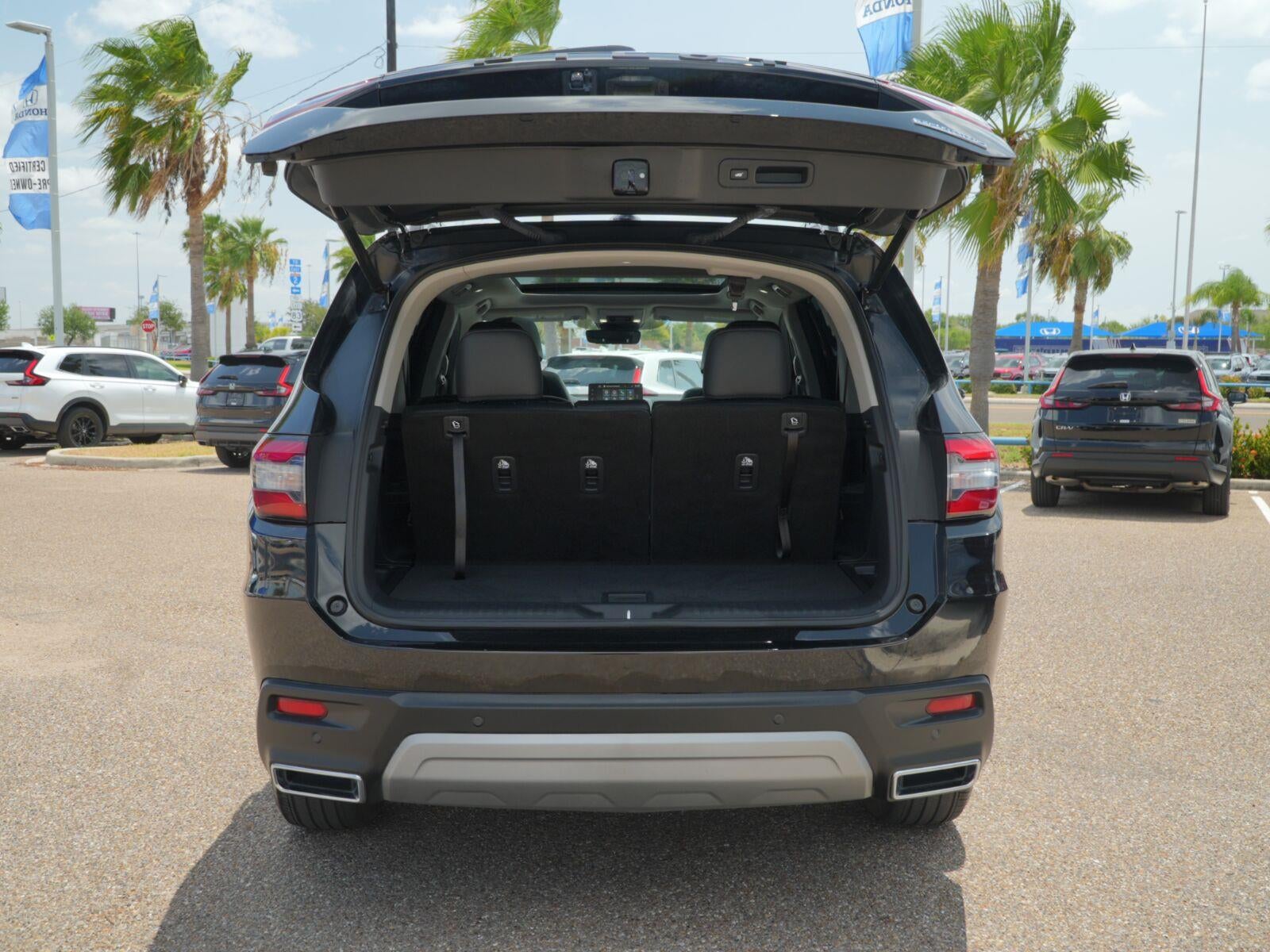 2025 Honda Pilot Touring - Photo 12