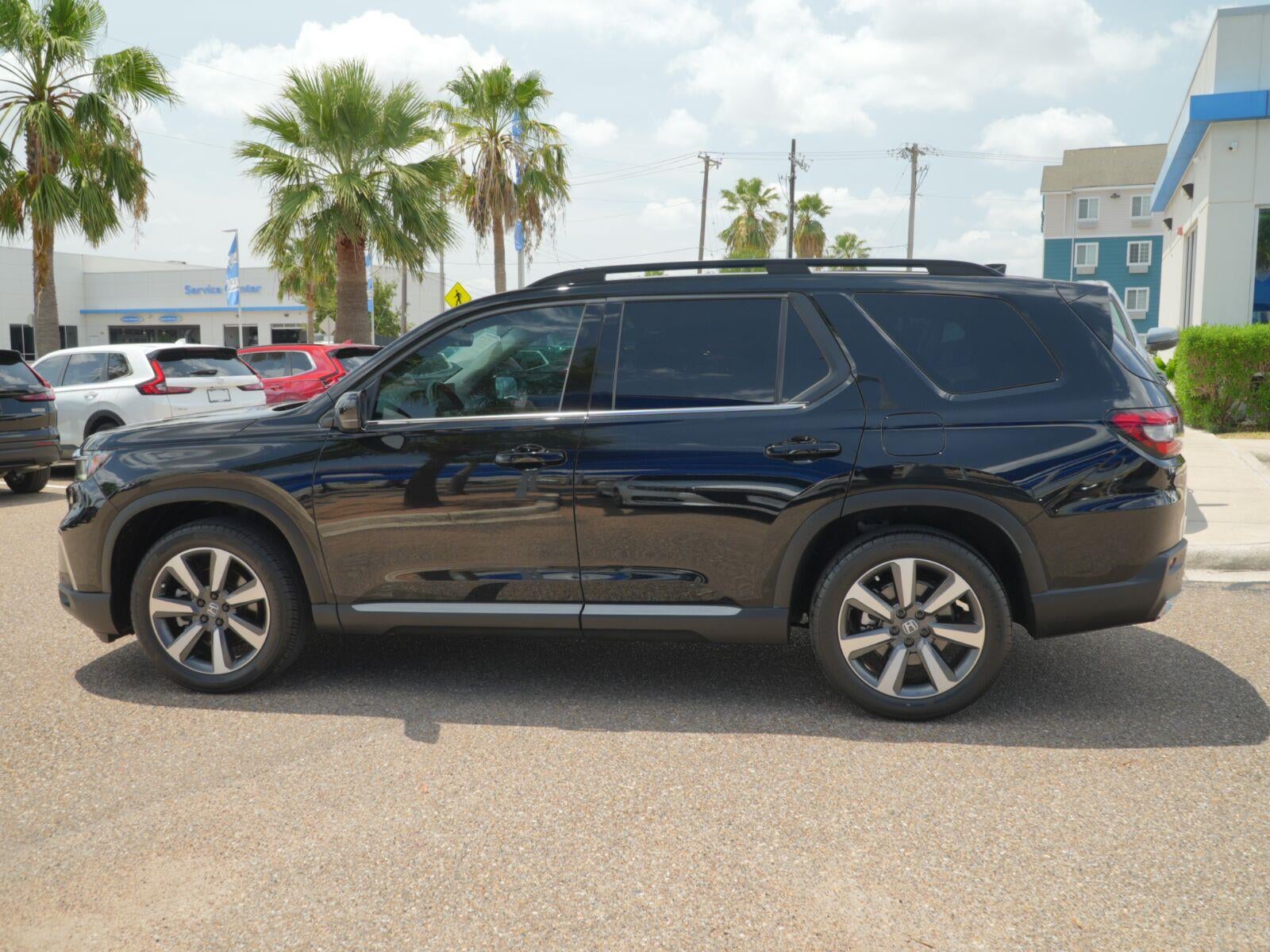 2025 Honda Pilot Touring - Photo 15