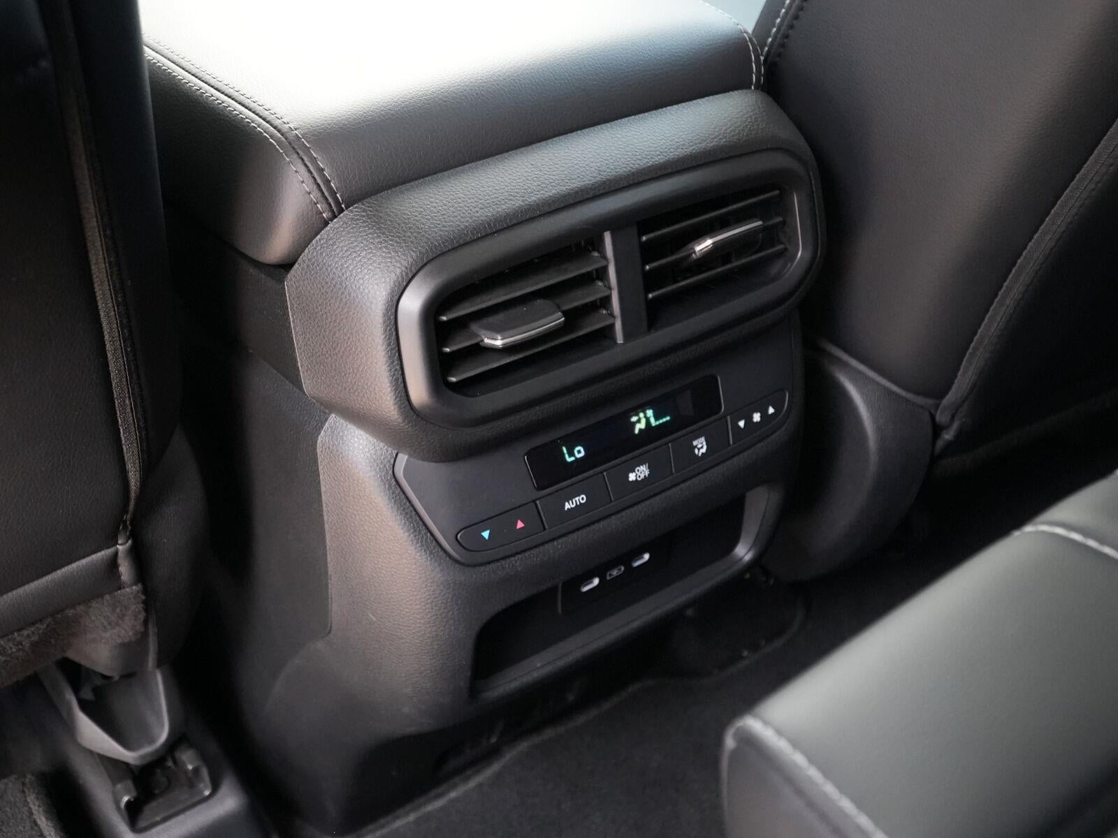 2025 Honda Pilot Touring - Photo 20