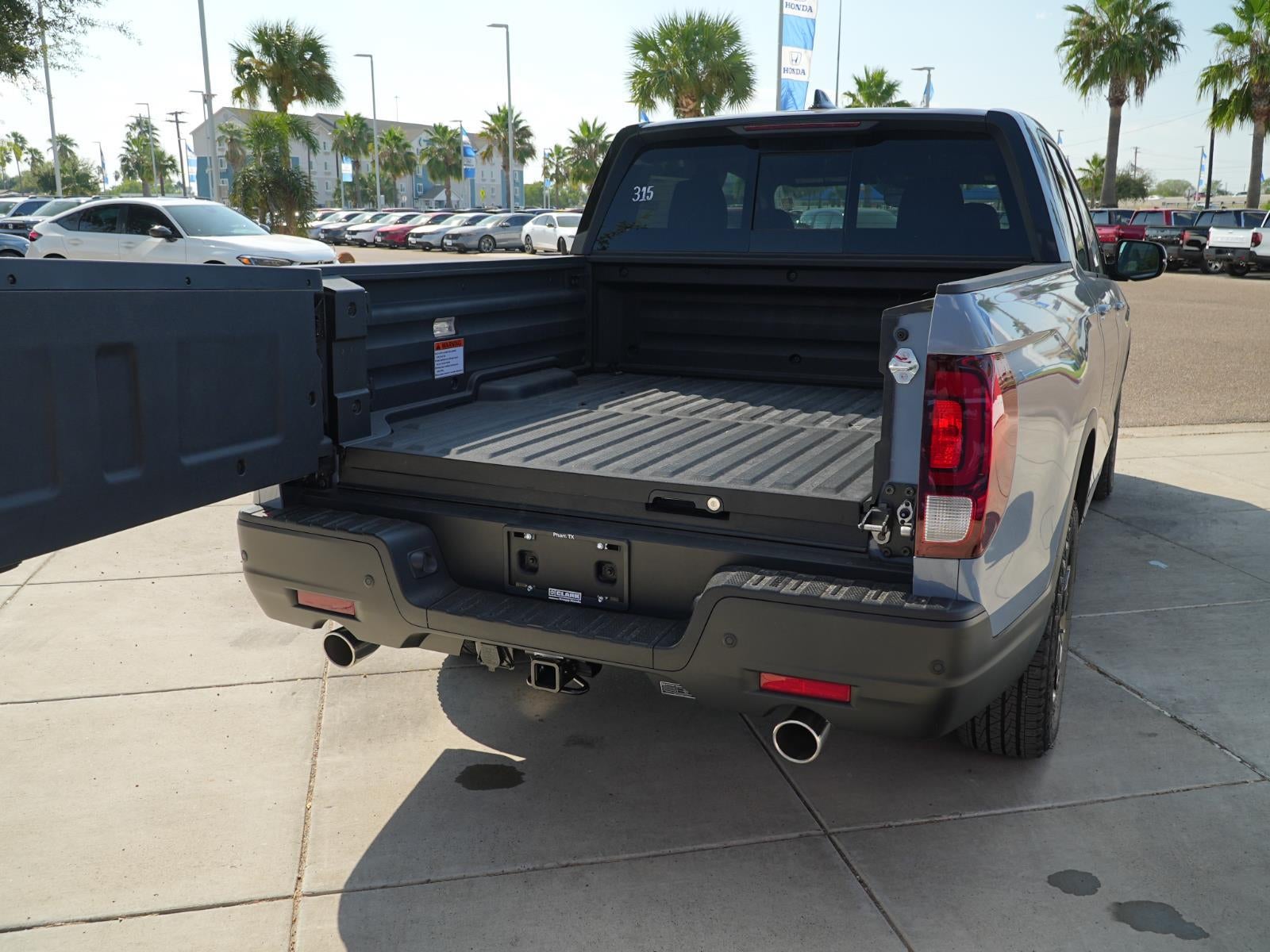 2026 Honda Ridgeline Black Edition Two-Tone