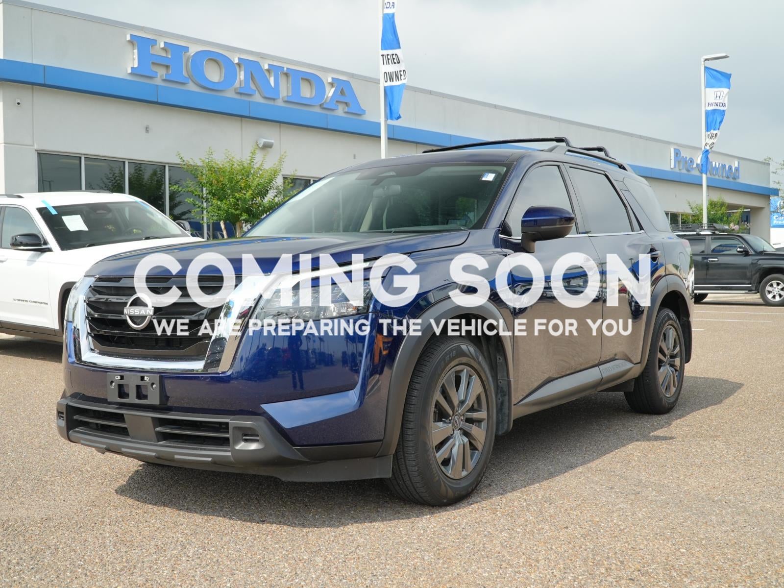 2024 Nissan Pathfinder SV