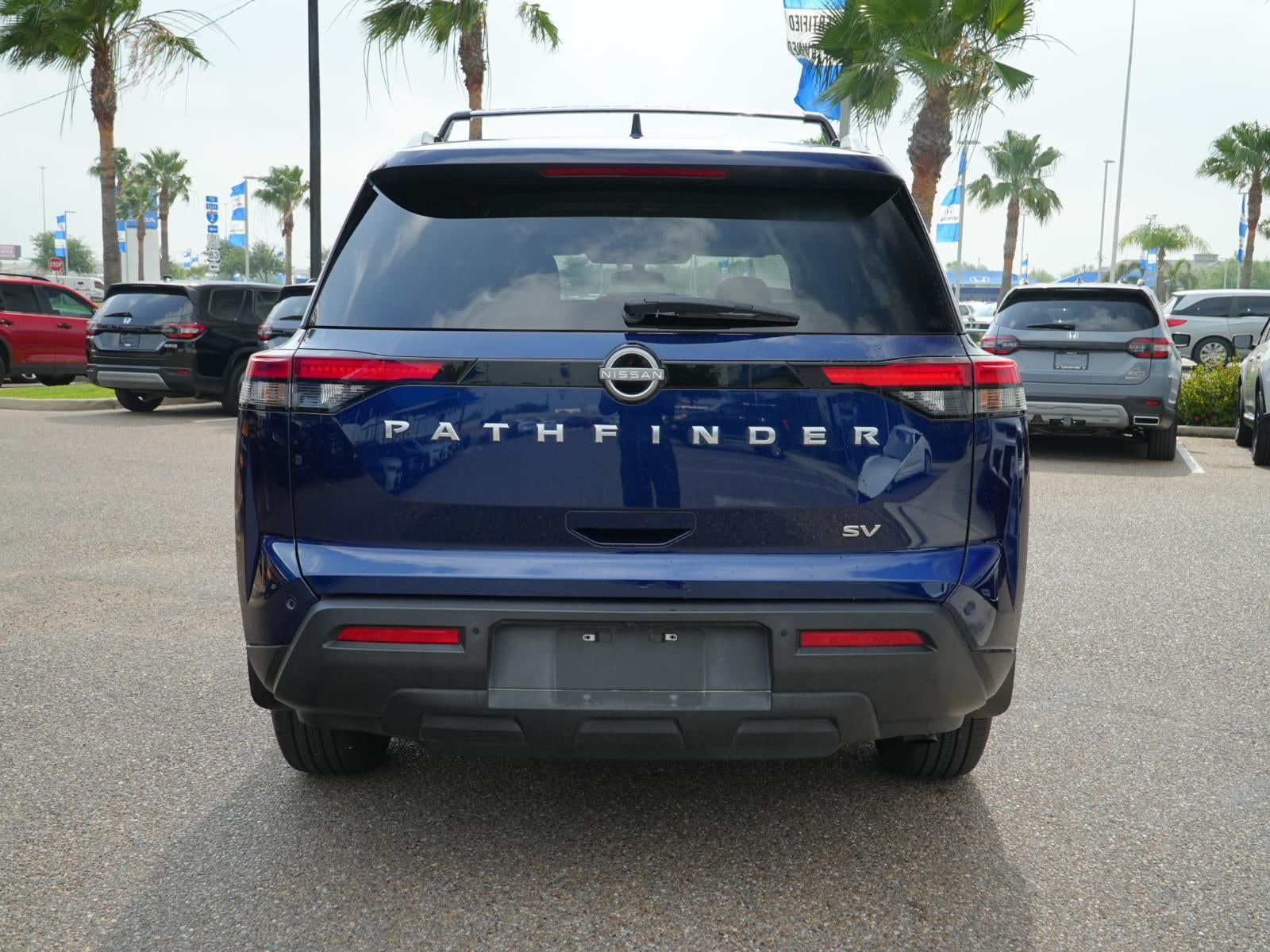 2024 Nissan Pathfinder SV