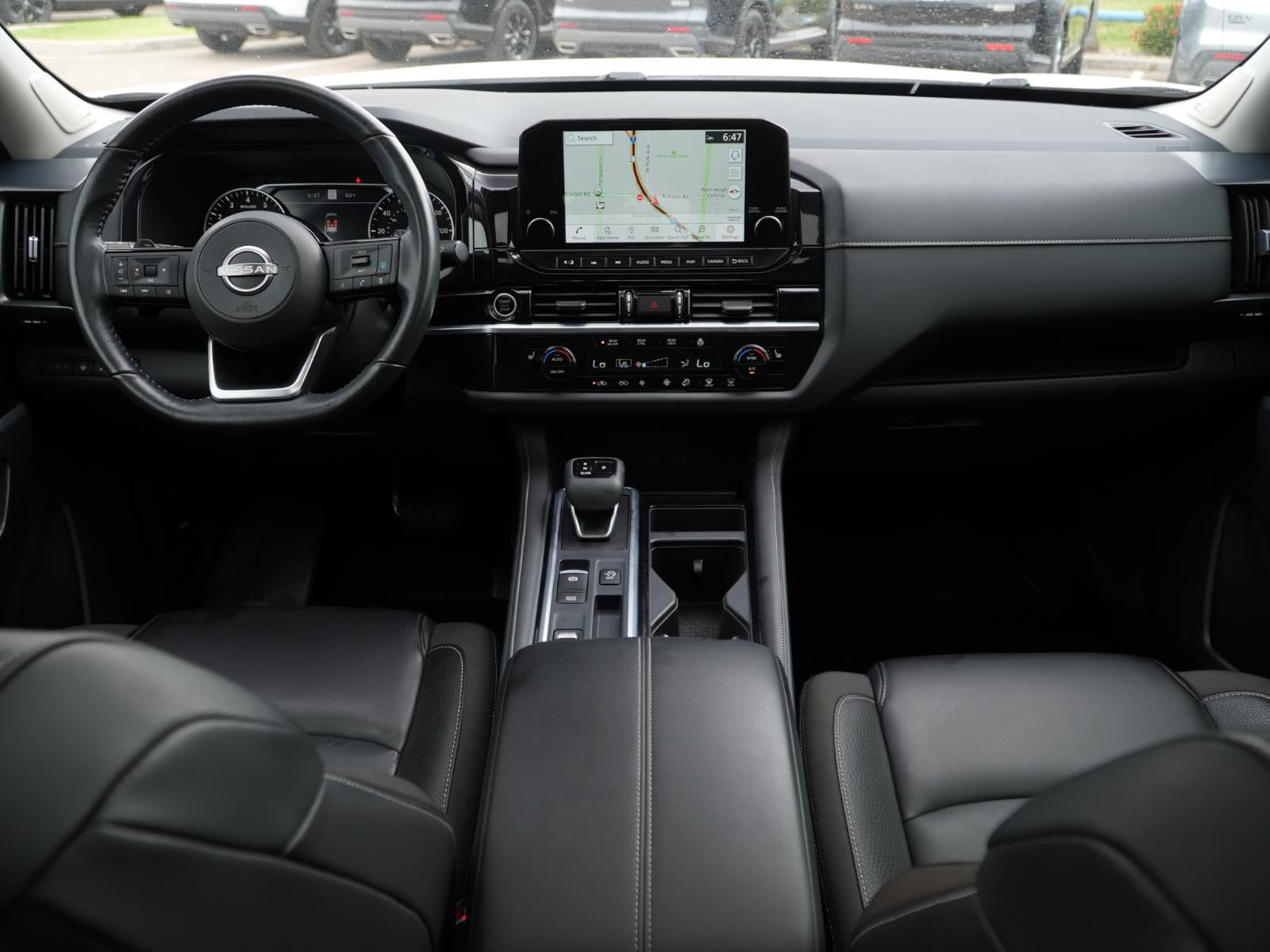 2023 Nissan Pathfinder SL