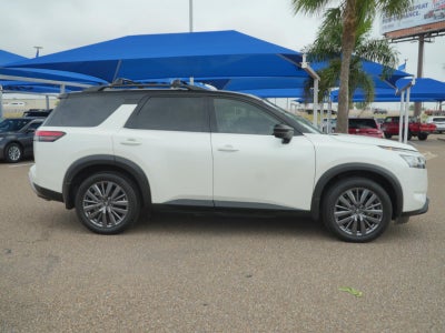 2023 Nissan Pathfinder SL