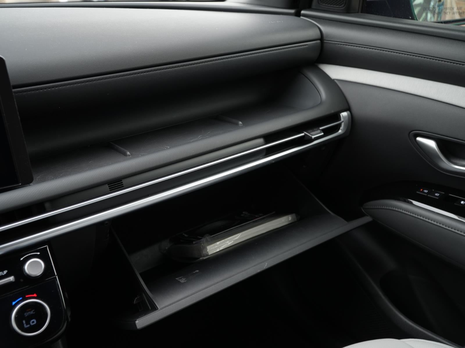 2025 Hyundai Santa Cruz SEL Activity