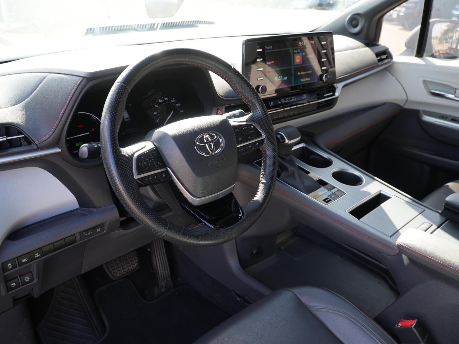 2022 Toyota Sienna XSE