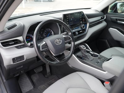 2020 Toyota Highlander Hybrid XLE
