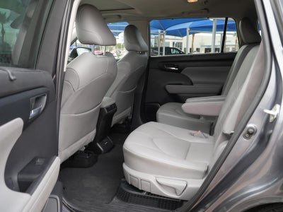 2020 Toyota Highlander Hybrid XLE