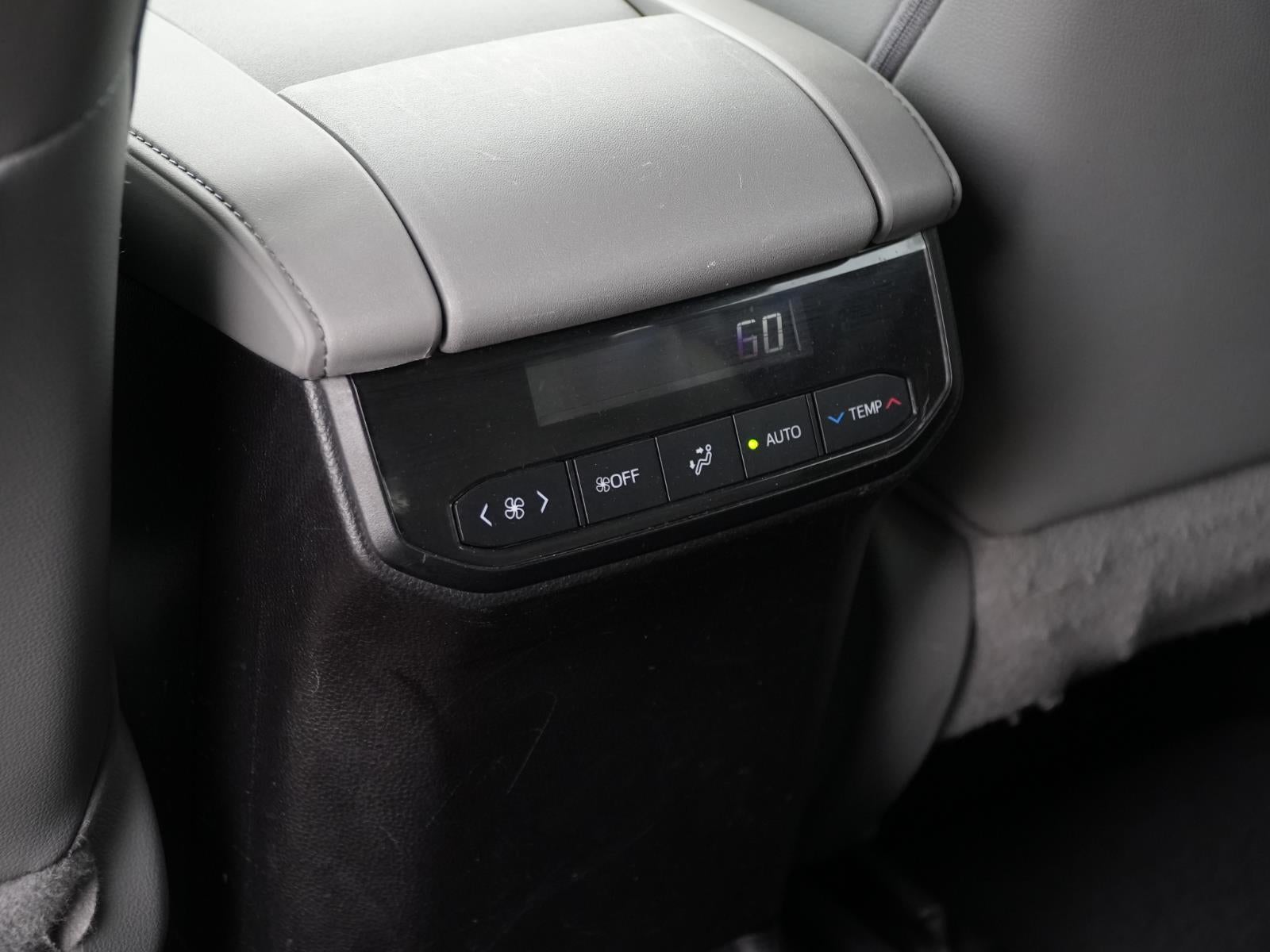 2020 Toyota Highlander Hybrid XLE