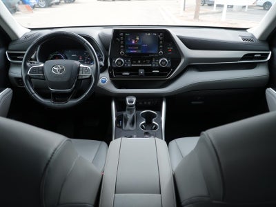 2020 Toyota Highlander Hybrid XLE