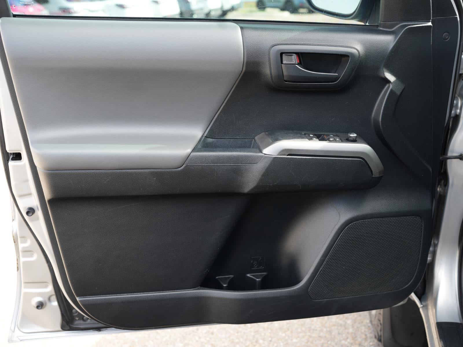 2016 Toyota Tacoma SR5