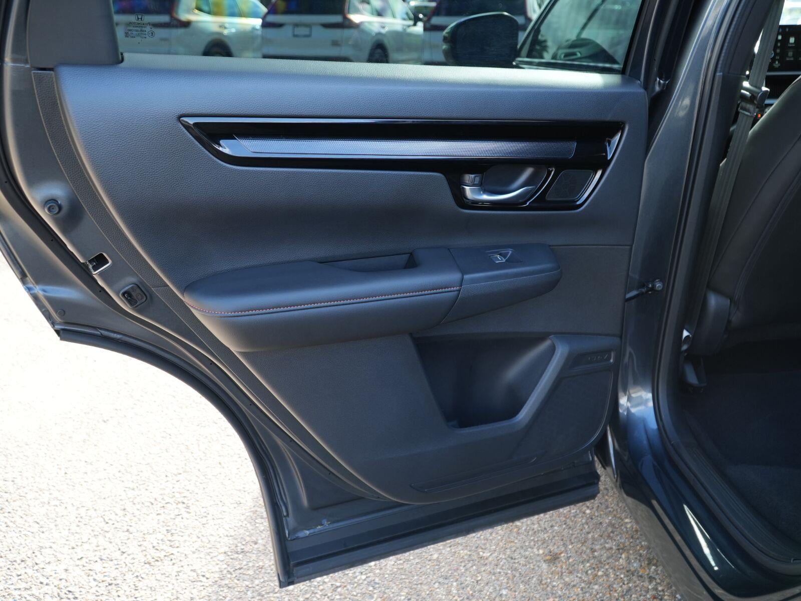 2026 Honda CR-V Sport Touring - Photo 18