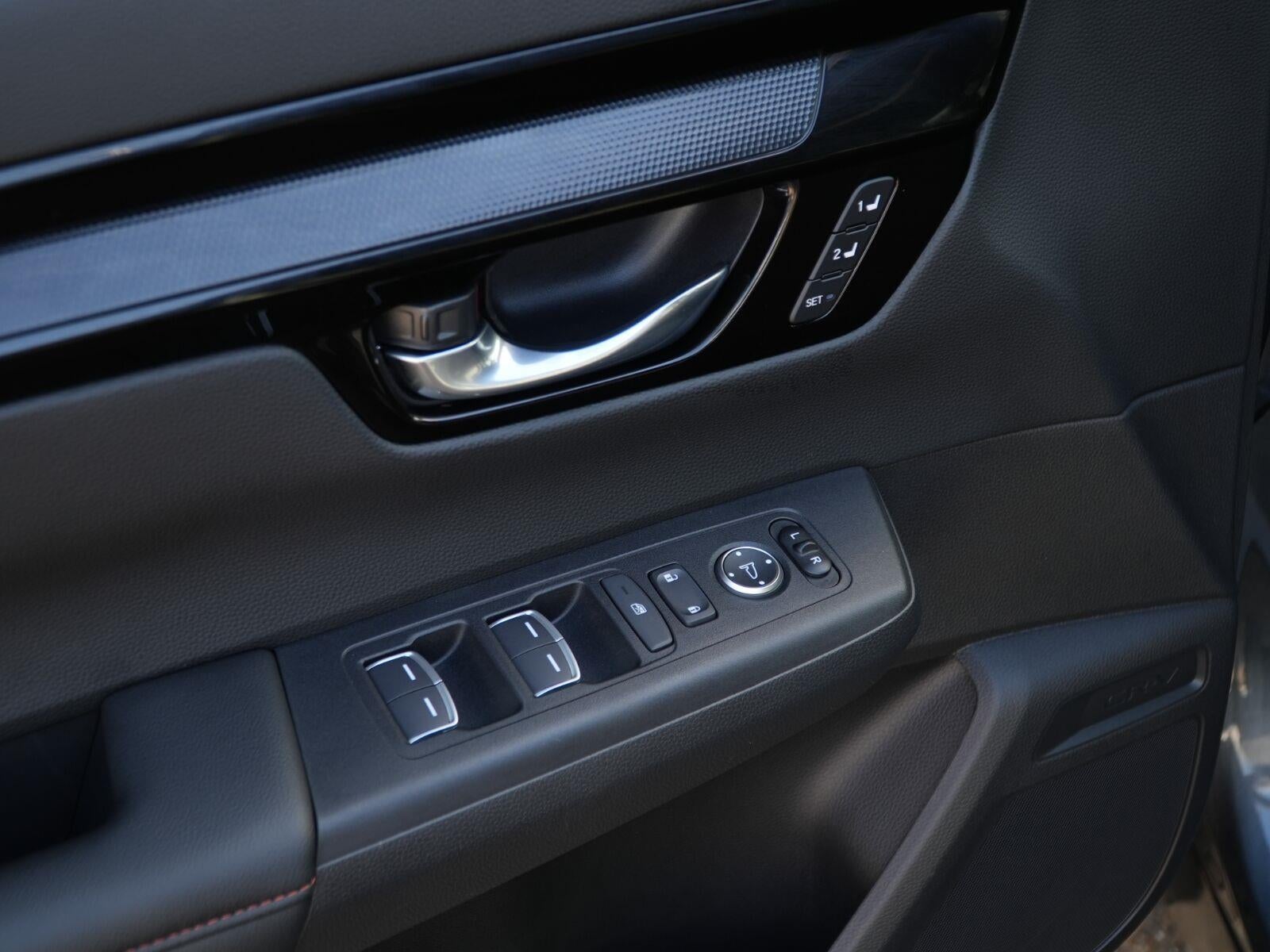 2026 Honda CR-V Sport Touring - Photo 5