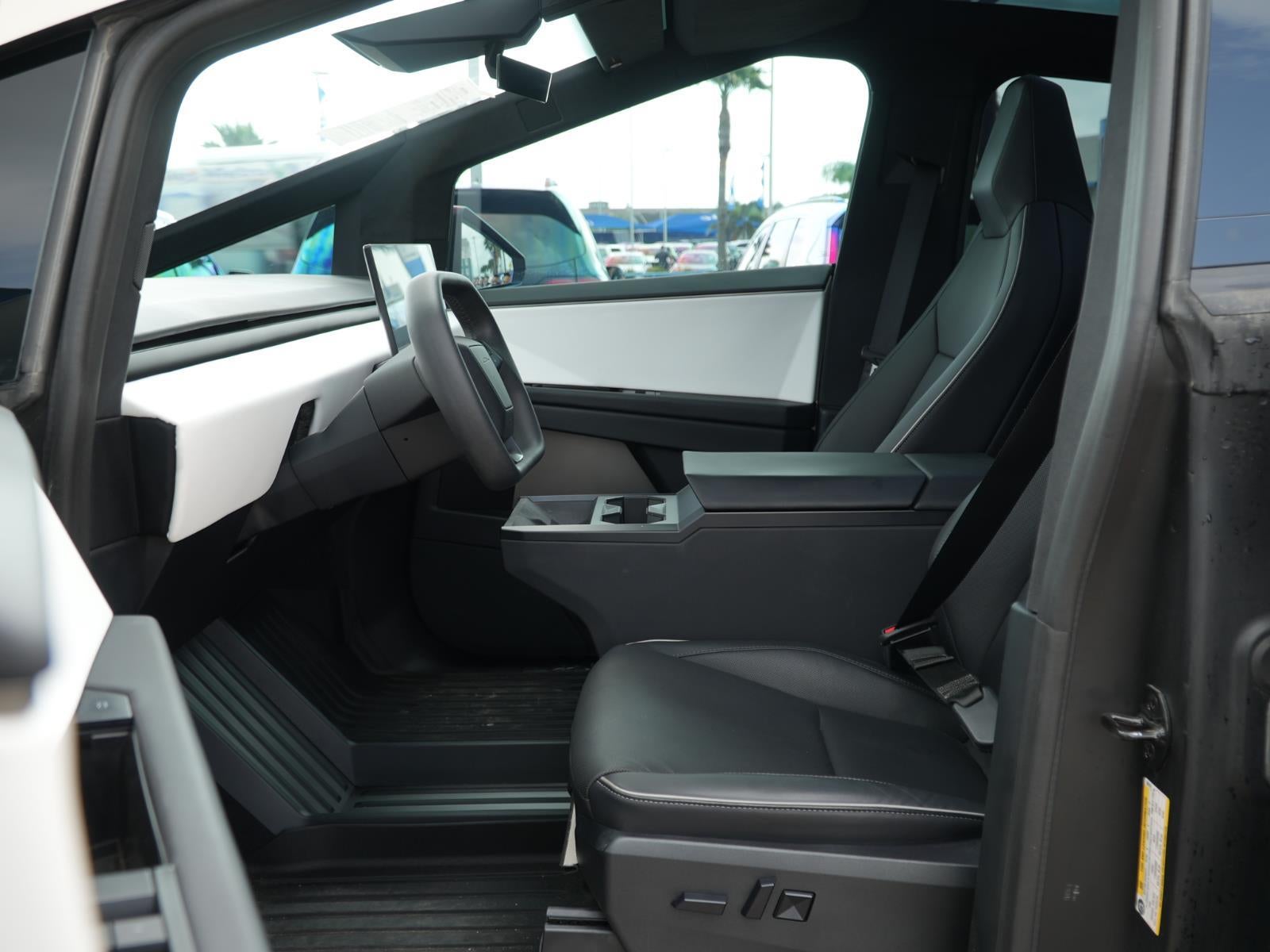 2024 Tesla Cybertruck BASE