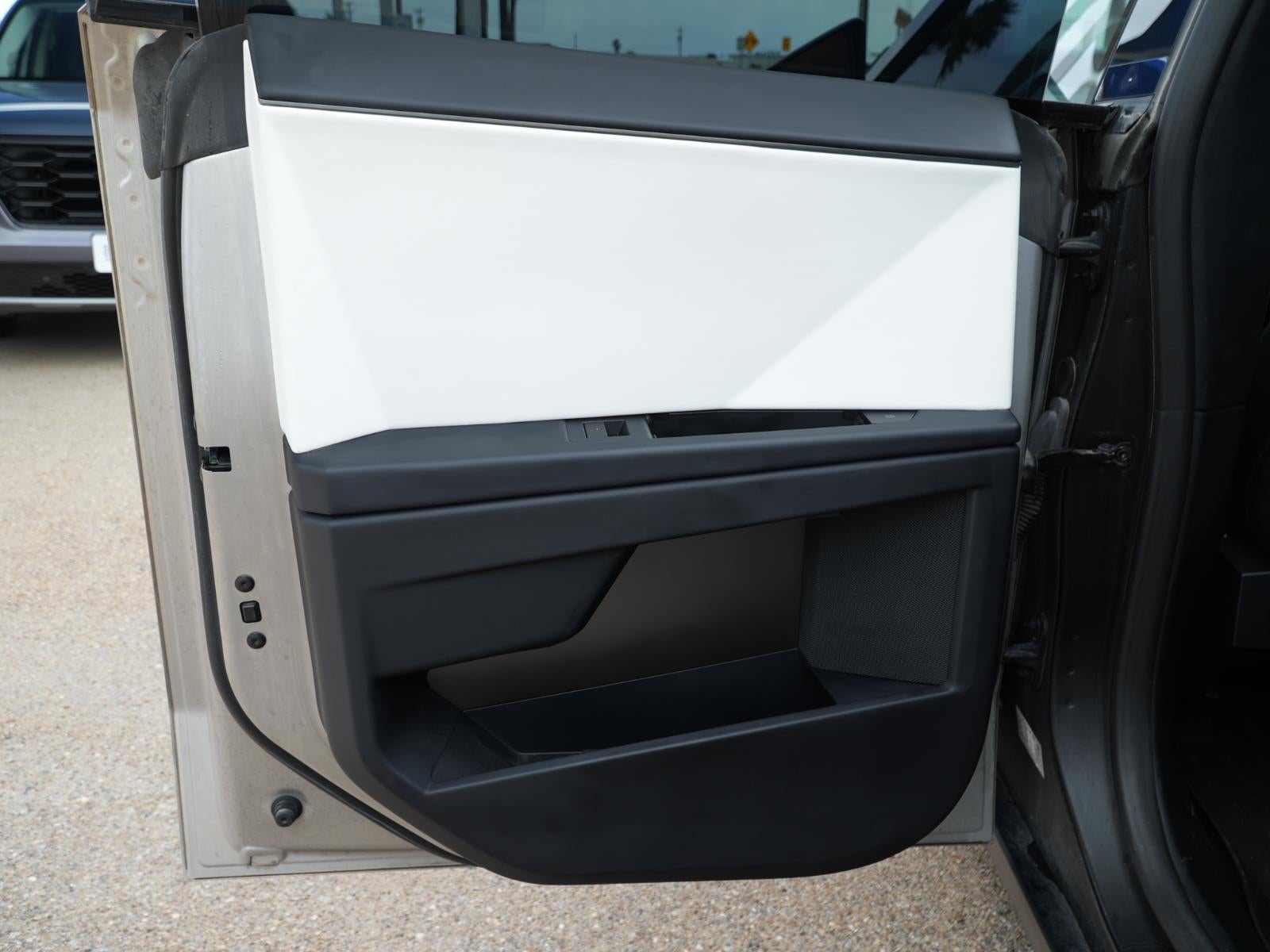 2024 Tesla Cybertruck BASE