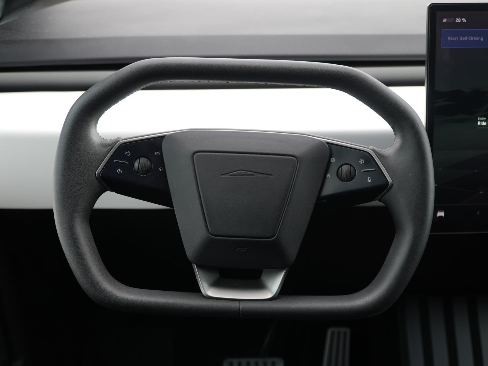 2024 Tesla Cybertruck BASE