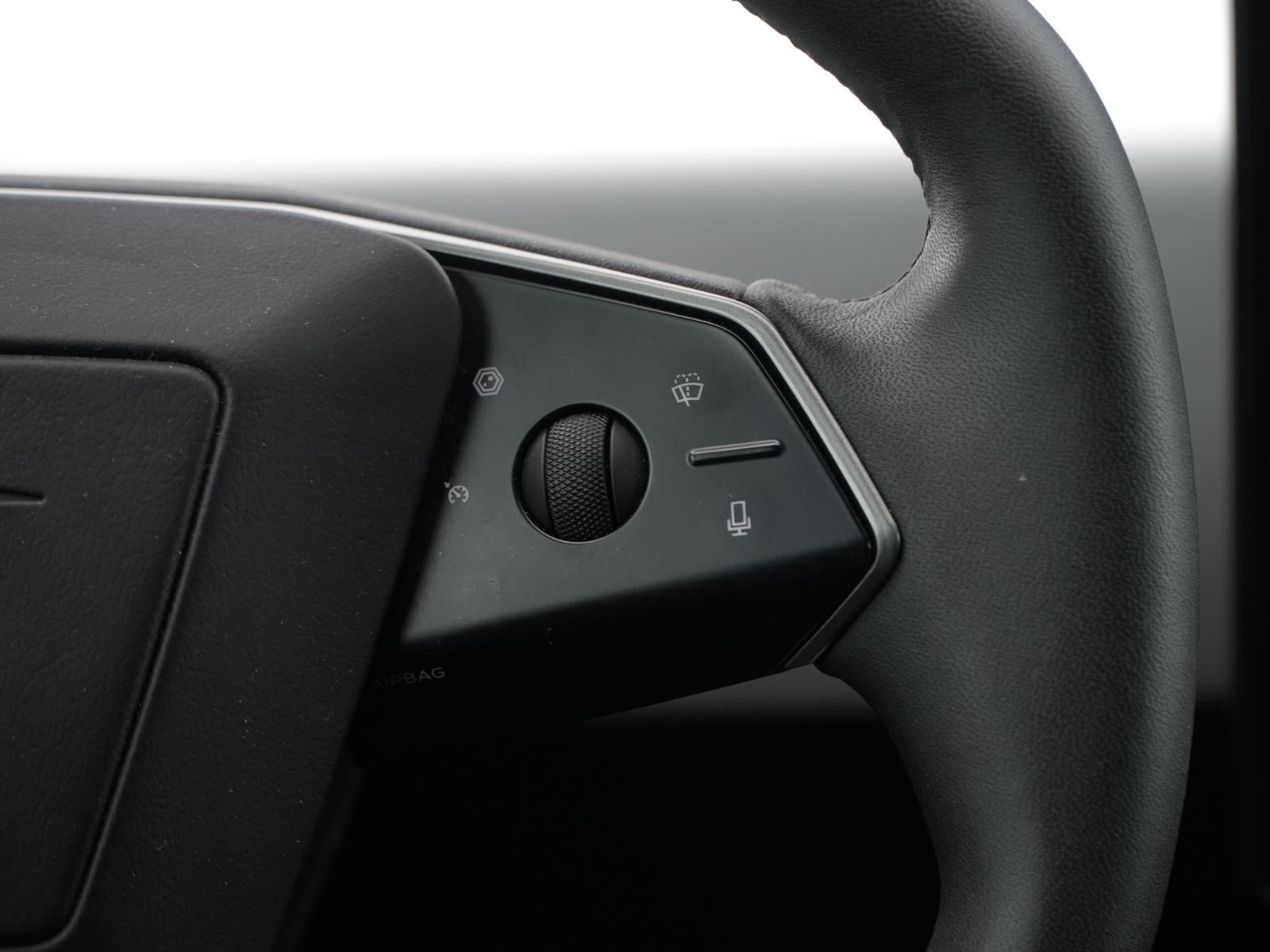 2024 Tesla Cybertruck BASE