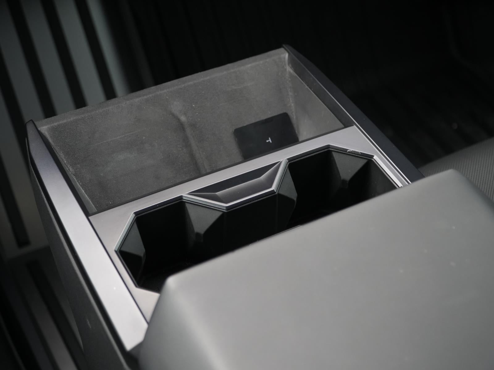 2024 Tesla Cybertruck BASE