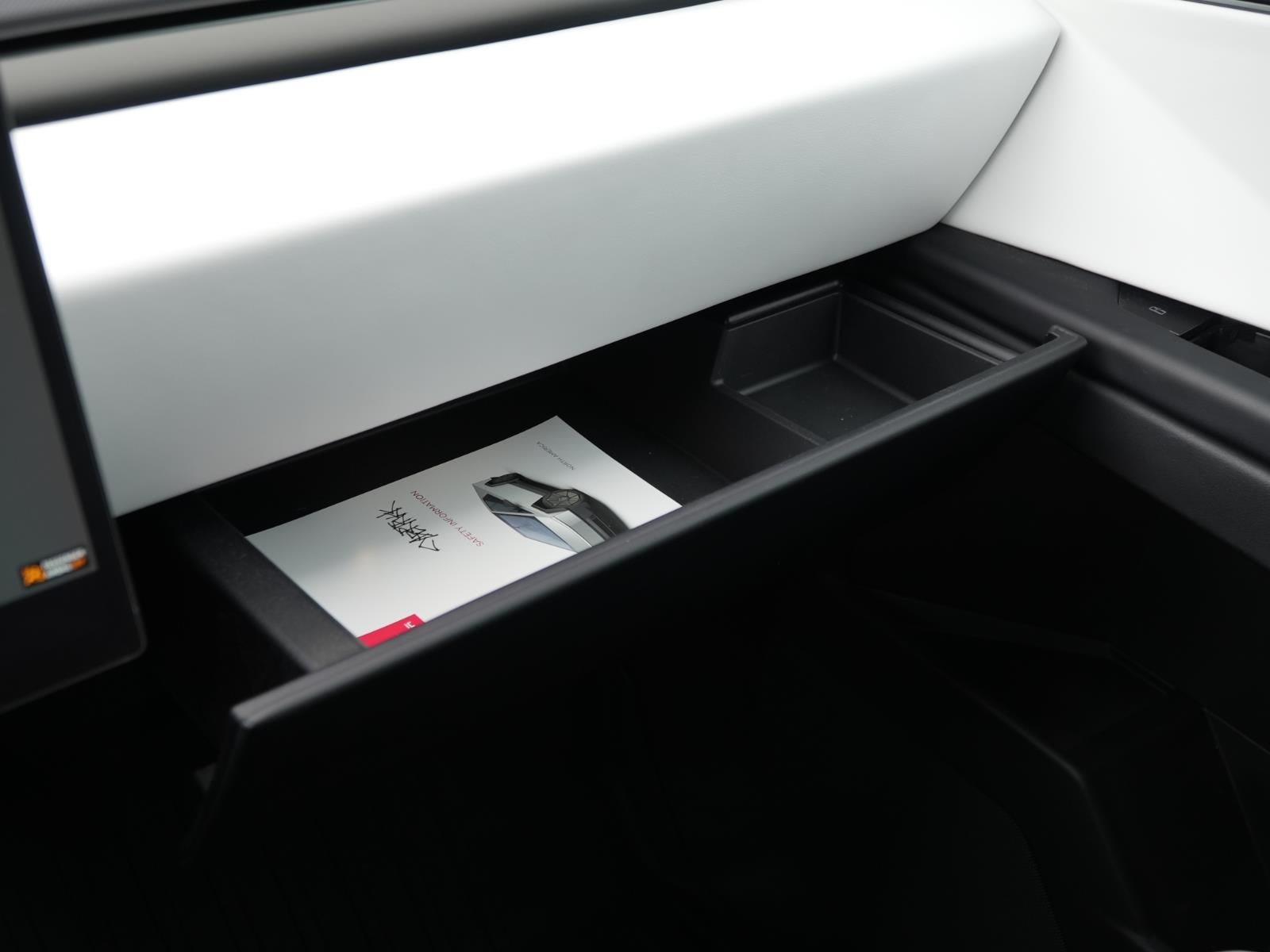 2024 Tesla Cybertruck BASE